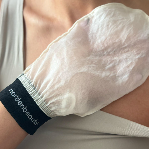 What Is the Healthiest Way to Exfoliate Your Skin? A Dermatologist-Approved Guide